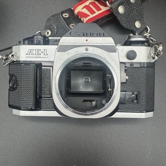 Canon AE-1 Program 35mm film SLR w/ Canon FD 50mm Lens & Accessories Untested - Picture 8 of 12